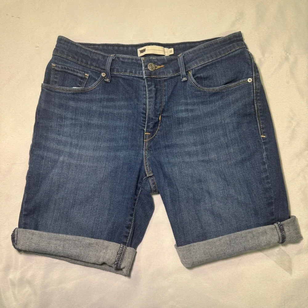 Levi's‎ Womens Mid Rise Dark Wash Denim Cuffed Bermuda Shorts Blue Size 10 Levis